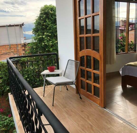 Семейный Номер, Alojamiento Familiar Custodia