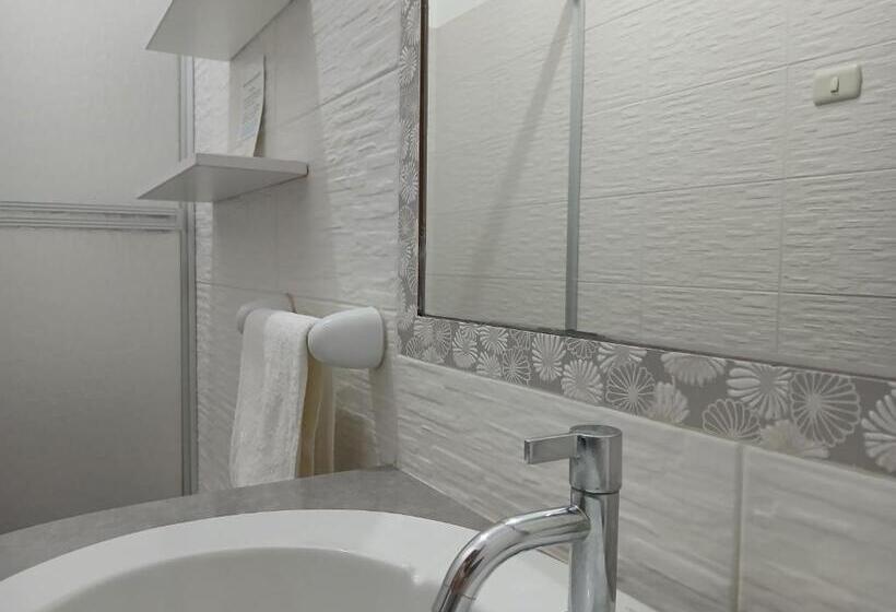 Номер Стандарт, Alojamiento Familiar Custodia