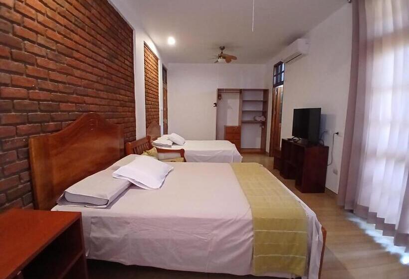 Семейный Номер, Alojamiento Familiar Custodia