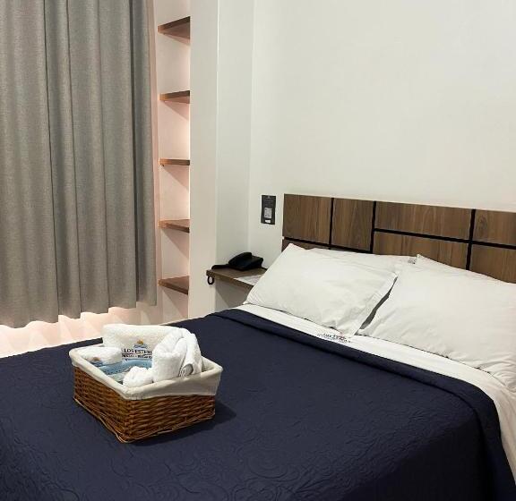 수피리어 룸, Los Esteros