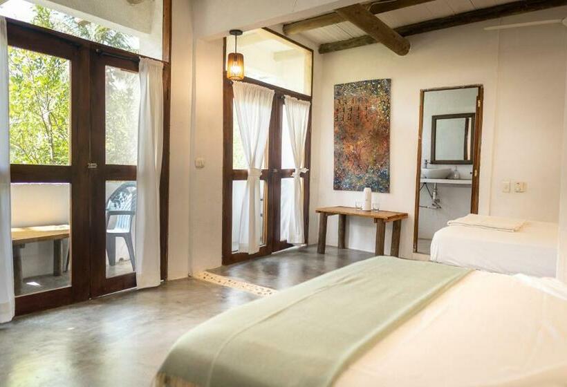 اتاق سوپریور, Casa Coraje