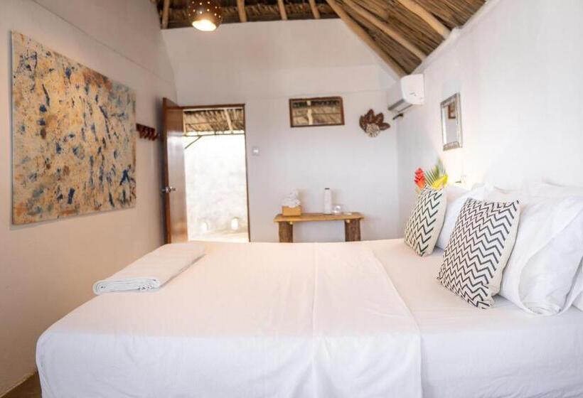 بانگلوی استاندارد, Casa Coraje