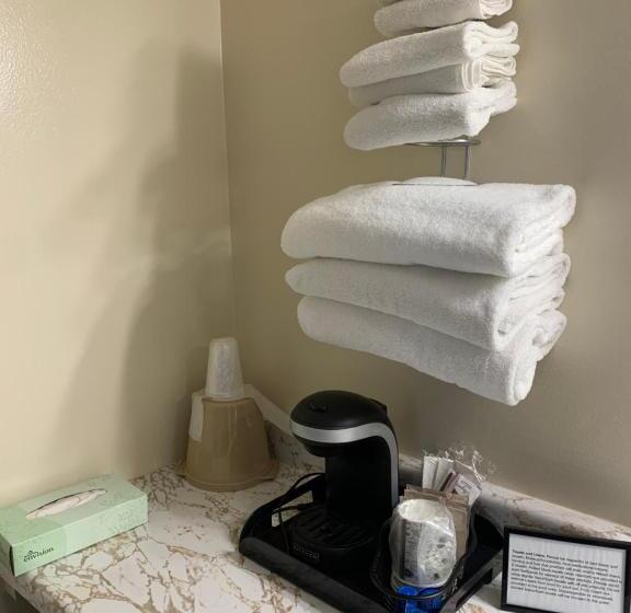 Стандартный Номер Кровать Кинг, Geneva Wells Inn