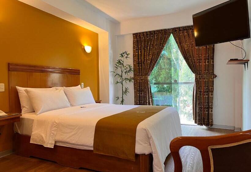 豪华套房, 44 Vip