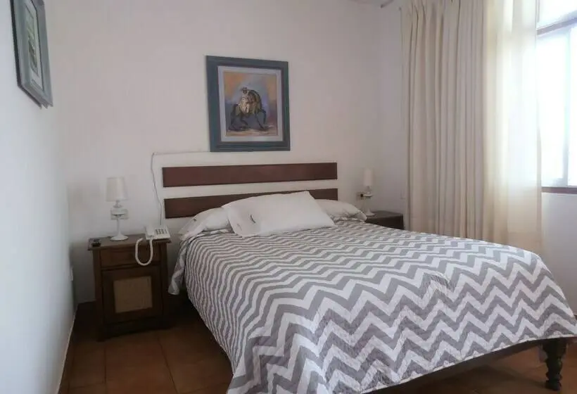 Chambre Standard Individuelle, Bracamonte