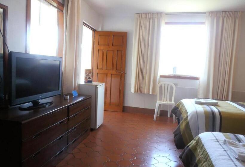 수피리어 트리플 룸, Bracamonte