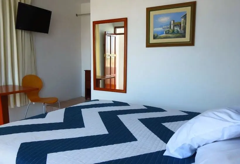 Chambre Standard Individuelle, Bracamonte