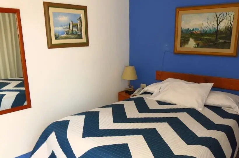 Chambre Standard Individuelle, Bracamonte