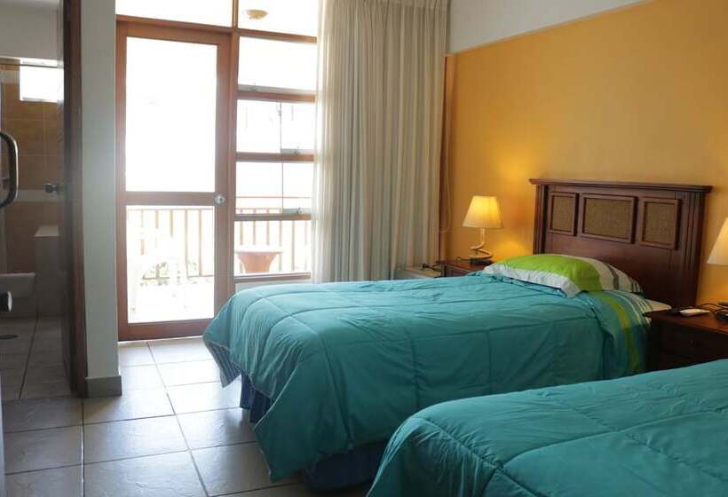 이그제큐티브 룸, Bracamonte