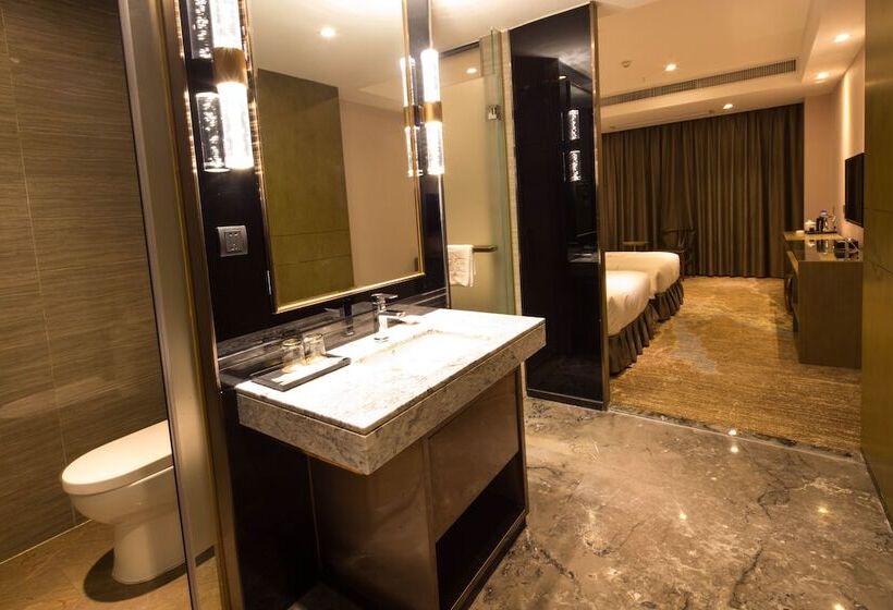 חדר דלוקס, Lnsail Hotel Shenzhen Luohu Port Railway Station