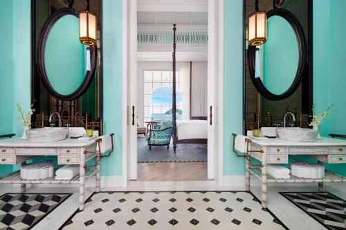 سوئیت اجرایی با تخت کینگ, Jw Marriott Phu Quoc Emerald Bay Resort & Spa