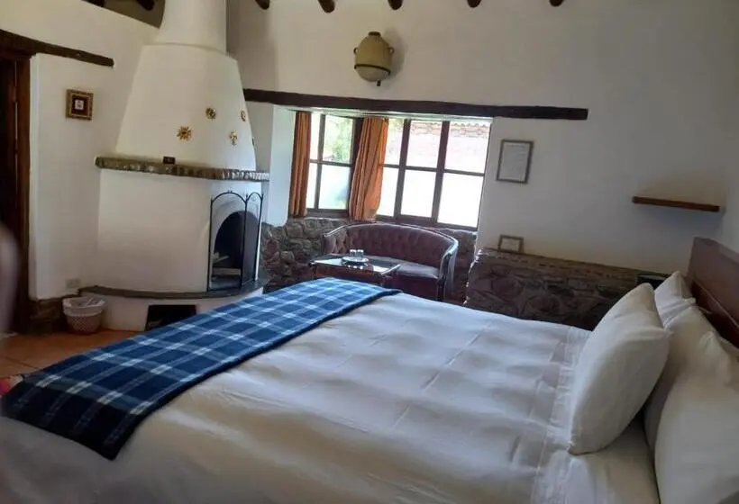 اتاق لوکس با تخت بزرگ, Lizzy Wasi Urubamba