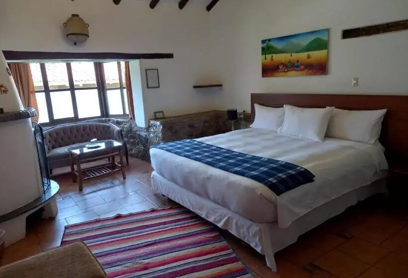 اتاق لوکس با تخت بزرگ, Lizzy Wasi Urubamba