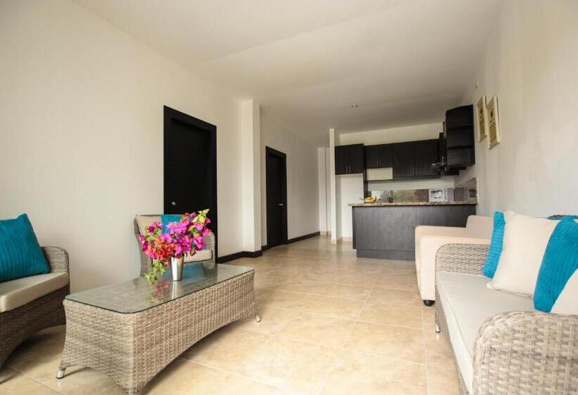 Suite, Ocean Blue