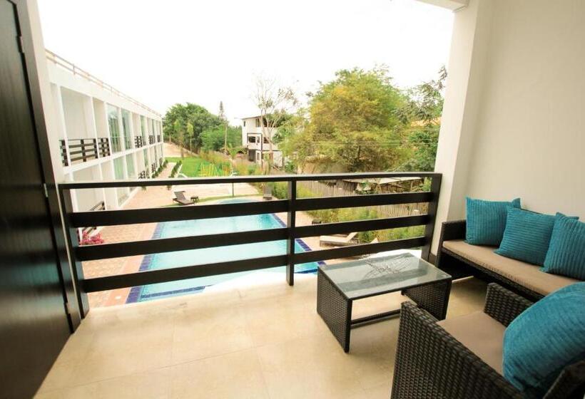 스위트, Ocean Blue