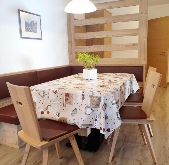 Апартаменты 2 Спальни, Residence Majarai