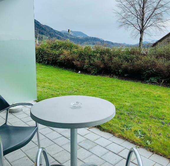 Номер Стандарт Вид на Сад, Restaurant Eierhals Am ägerisee