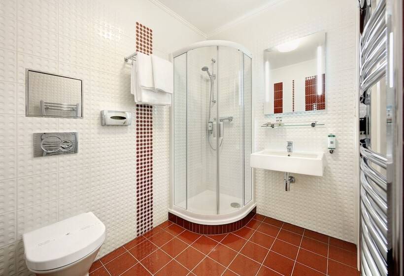 اتاق استاندارد سه تخته با چشمانداز باغ, Salvator Boutique Hotel Vegan Friendly