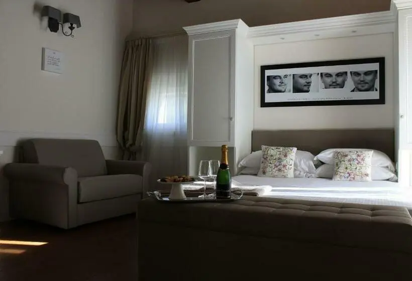 Standard Kolmen Hengen Huone, San Giovanni Relais