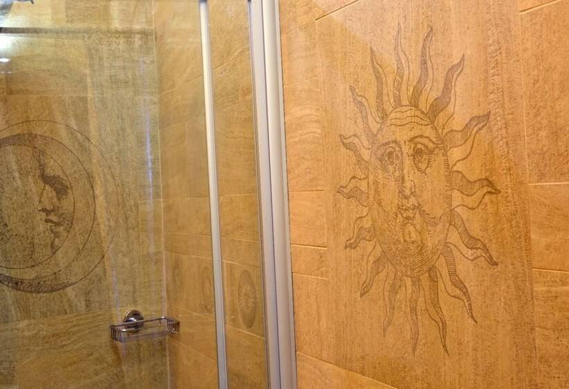 디럭스 룸, Sunak Cave