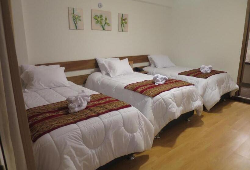 חדר קלאסי לשלושה, Terraza De Luna