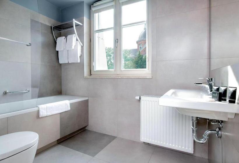 اتاق لوکس, Leonardo Boutique Hotel Krakow Old Town