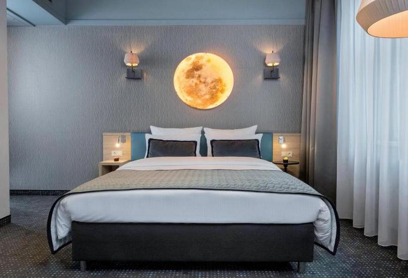 اتاق لوکس سه تخته, Leonardo Boutique Hotel Krakow Old Town