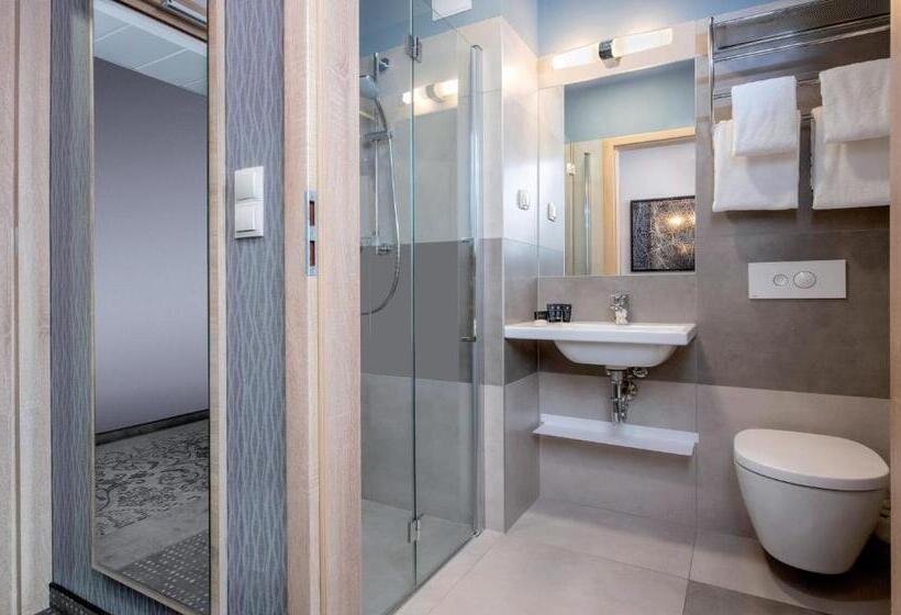 اتاق استاندارد یک نفره, Leonardo Boutique Hotel Krakow Old Town
