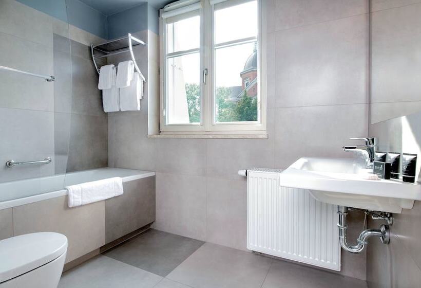 اتاق لوکس, Leonardo Boutique Hotel Krakow Old Town