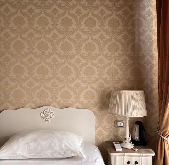 חדר סטנדרט יחיד, Piazzetta De' Monti Suites