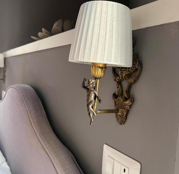 חדר סטנדרט לשלושה, Piazzetta De' Monti Suites