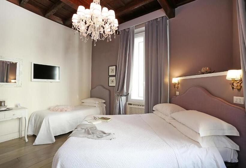 חדר סטנדרט לשלושה, Piazzetta De' Monti Suites