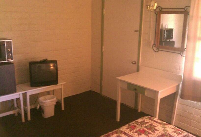 غرفة قياسية, Ranch Motel