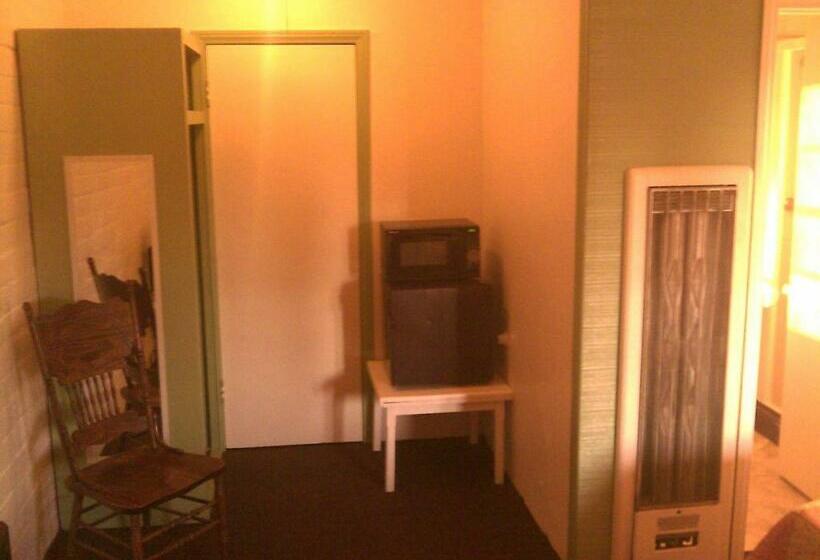 غرفة قياسية, Ranch Motel