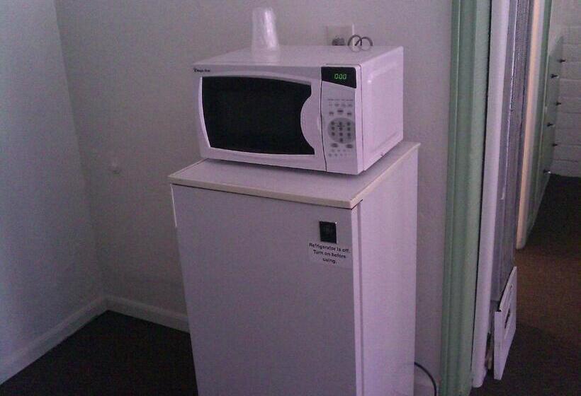 غرفة ديلوكس, Ranch Motel