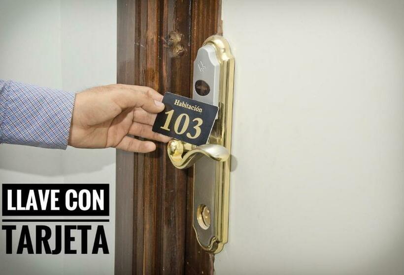 스탠다드 트리플 룸, Le Prince Tacna