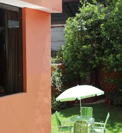 اتاق استاندارد با چشم‌انداز باغ, Totorani Inn