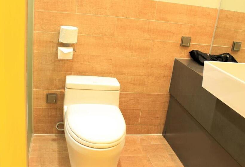 디럭스 룸 산전망, Co Op City Hotel Seongsan