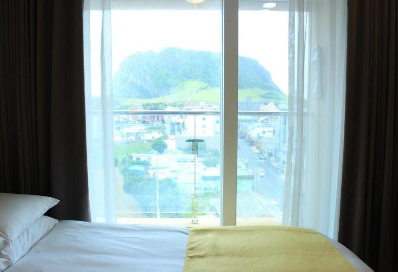 Номер Deluxe Вид на Горы, Co Op City Hotel Seongsan