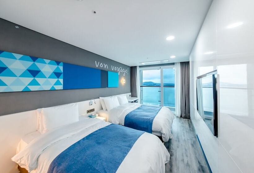 Номер Deluxe Вид на Море, Co Op City Hotel Seongsan