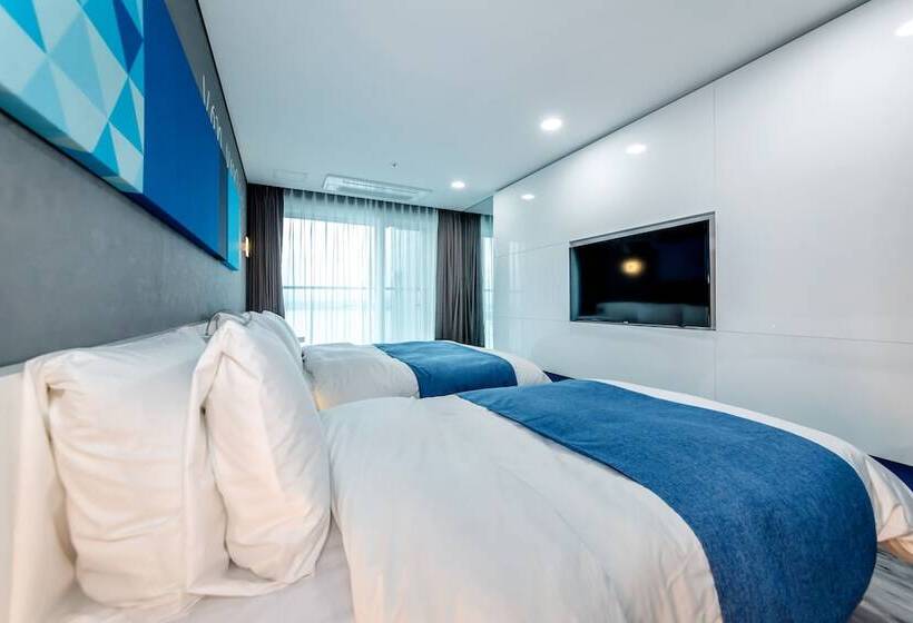 Номер Deluxe Вид на Море, Co Op City Hotel Seongsan