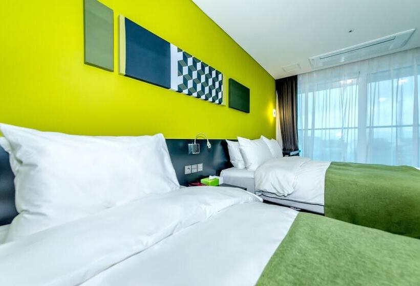 デラックスルーム, Co Op City Hotel Seongsan