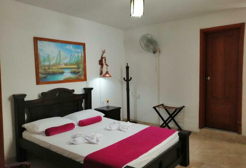 חדר סטנדרט, Agualuna