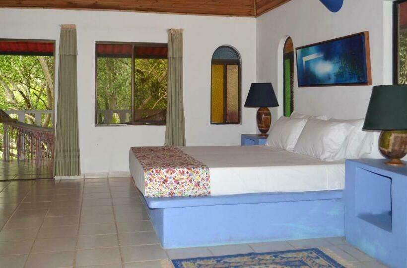 Family Suite, Amanwana Ecofinca