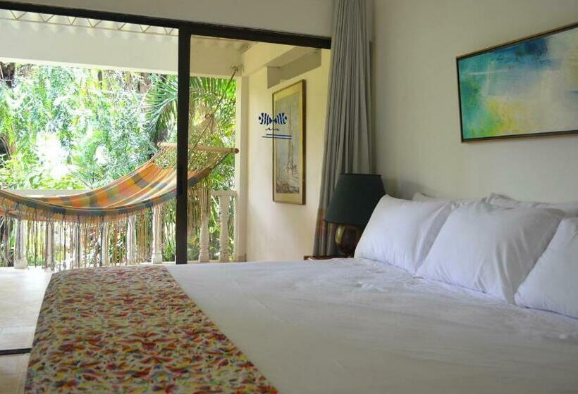 Номер Стандарт, Amanwana Ecofinca