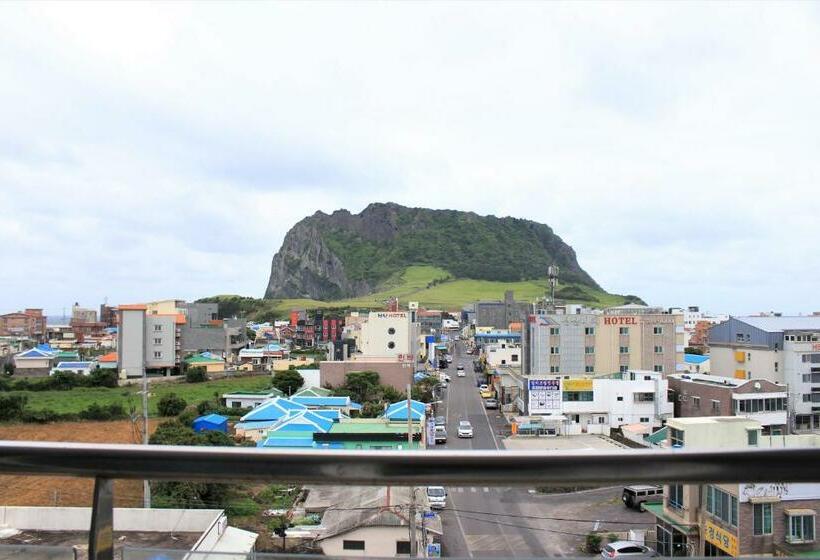 디럭스 룸 산전망, Co Op City Hotel Seongsan