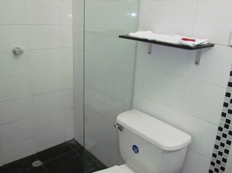 베이직 3인 룸, Diamonds