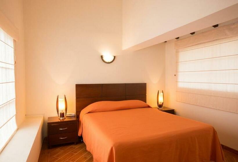 标准间, El Castillo Chinauta