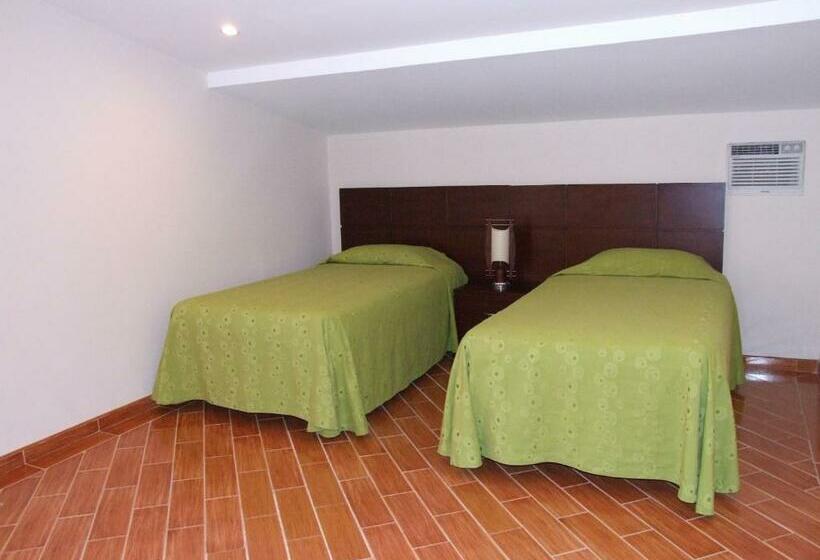 家庭间, El Castillo Chinauta