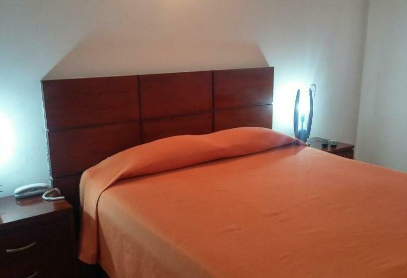 标准间, El Castillo Chinauta